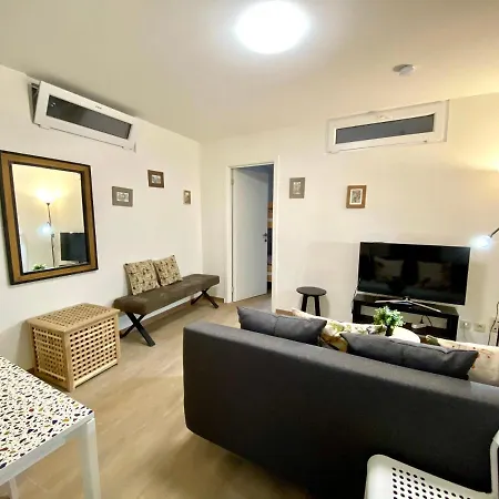 Apartman сarnot Zoo Area *